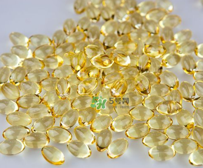 魚肝油可以和鈣一起吃嗎？魚肝油可以和奶粉一起吃嗎？