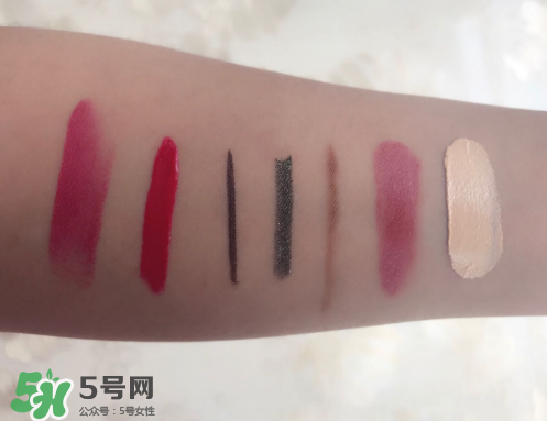 bobbi brown卸妝油好用嗎？芭比波朗卸妝油怎么樣？