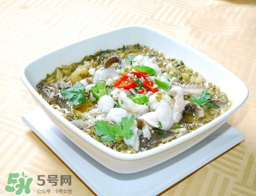 鯉魚可以做酸菜魚嗎？酸菜鯉魚的家常做法