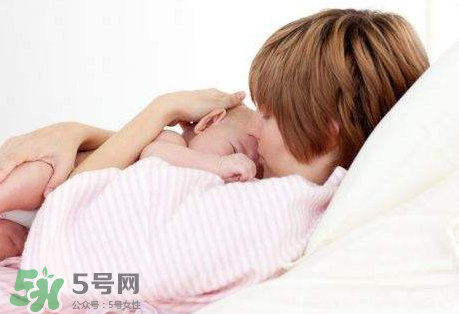 哺乳期來例假奶水會變少嗎？哺乳期來月經(jīng)奶水減少怎么辦？