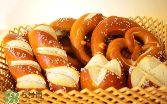 早餐吃面包會(huì)胖嗎？早餐吃面包好不好？