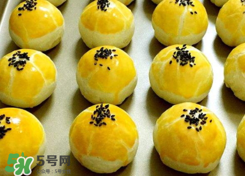 蛋黃酥可以放冰箱嗎？蛋黃酥放冰箱好吃嗎？