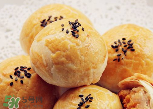 蛋黃酥可以帶出國(guó)嗎？蛋黃酥可以帶上飛機(jī)嗎？