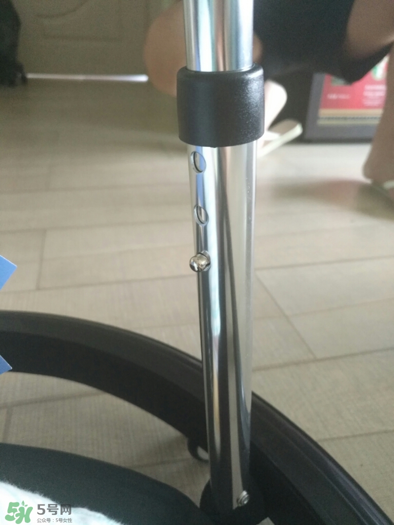 學步車哪個牌子的好？寶寶幾個月可以坐學步車？