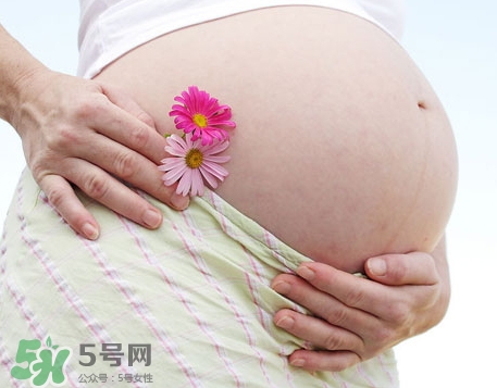 妊娠紋什么時(shí)候變白？妊娠紋產(chǎn)品什么時(shí)候用？