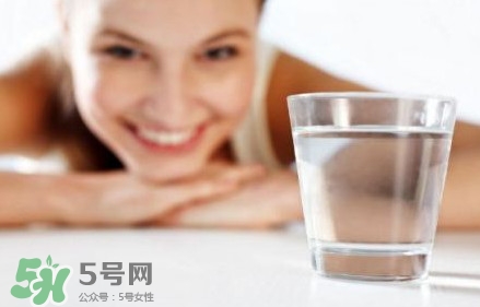 飲用水含微塑料有什么危害？飲用水中的微塑料怎么來的