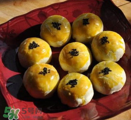 吃蛋黃酥會胖嗎？減肥可以吃蛋黃酥？