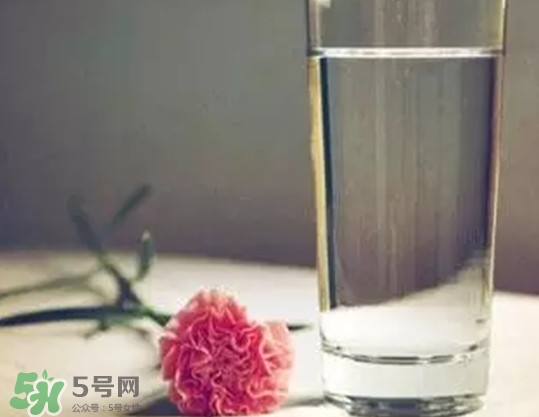 飲用水含微塑料有什么危害？飲用水中的微塑料怎么來的