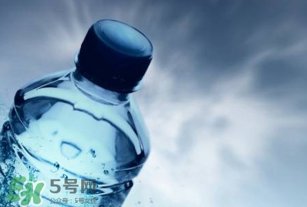 凈化水是酸性還是堿性？凈化水是小分子水嗎