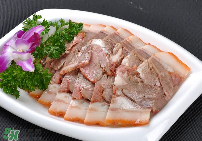 豬頭肉怎么挑選？豬頭肉怎么處理？