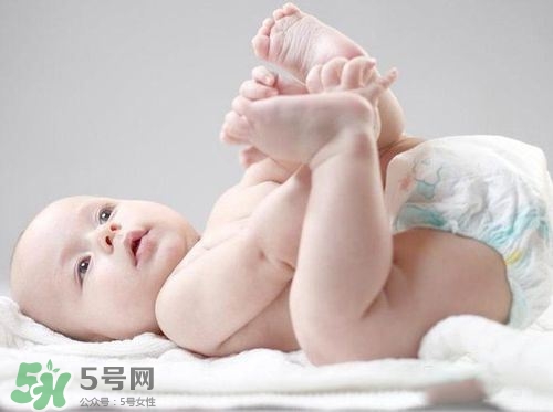尿布和尿不濕哪個科學(xué)？尿布和尿不濕的區(qū)別