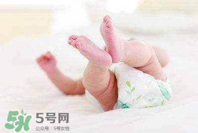 新生兒尿不濕怎么選？新生兒尿不濕什么牌子好？