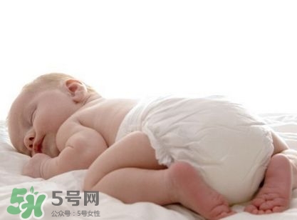 尿布和尿不濕哪個科學(xué)？尿布和尿不濕的區(qū)別