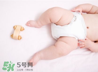 新生兒尿不濕怎么選？新生兒尿不濕什么牌子好？