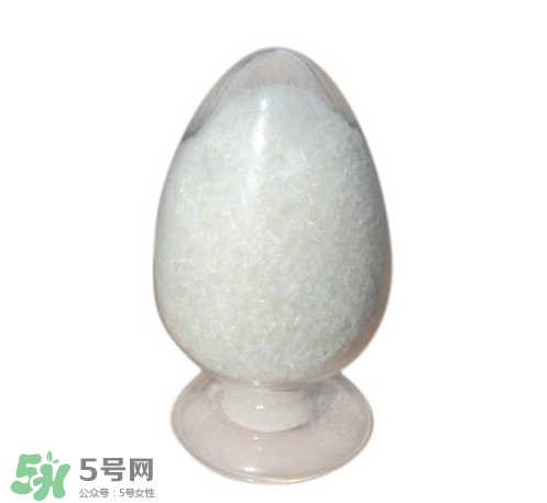 味精和雞精哪個(gè)更健康？味精和雞精哪個(gè)對(duì)身體危害大？