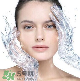 化妝水你選對了嗎？8款熱門明星化妝水測評
