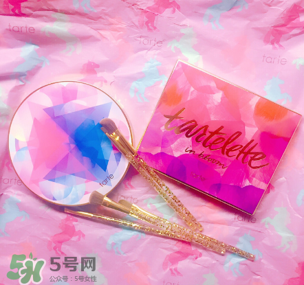 Tartelette in bloom眼影盤(pán)怎么樣？Tartelette in bloom眼影盤(pán)試色