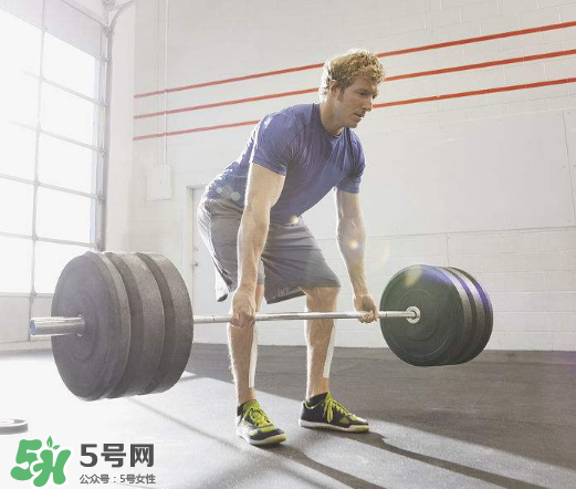 硬拉能練腰嗎？硬拉能提高性功能嗎？