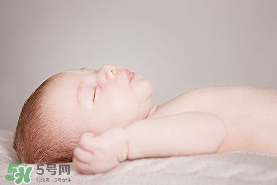 寶寶午睡多長時(shí)間才好？寶寶午睡的最佳時(shí)間