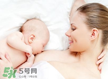 寶寶睡覺吃奶好嗎？寶寶睡覺吃奶怎么辦？