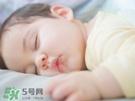 寶寶張嘴睡覺怎么回事？寶寶張嘴睡覺怎么糾正？