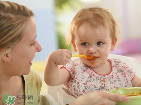 寶寶不吃輔食怎么辦？5個小妙招讓寶寶乖乖吃輔食