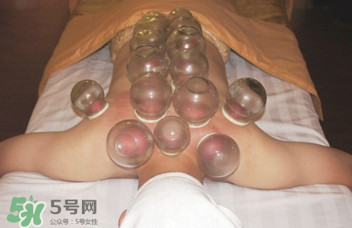 真空拔罐拔出水泡來是怎么回事？真空拔罐的正確使用方法