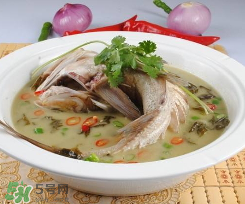 鰱魚頭湯孕婦可以吃嗎？鰱魚頭湯的功效與作用