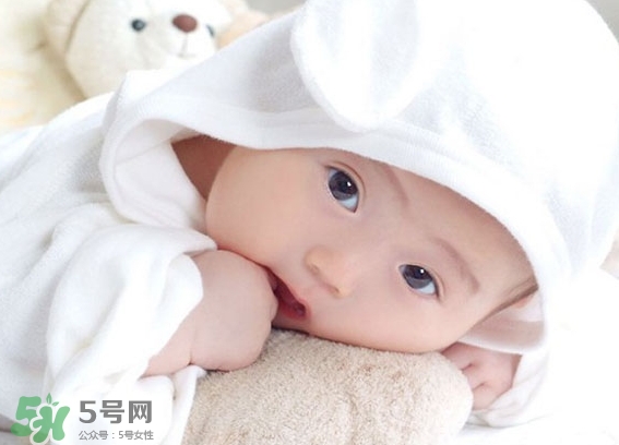 臍疝是什么？臍疝對(duì)寶寶有什么影響？