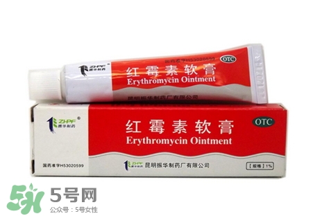 新生兒痤瘡多久會(huì)好？新生兒痤瘡能用百多邦嗎？