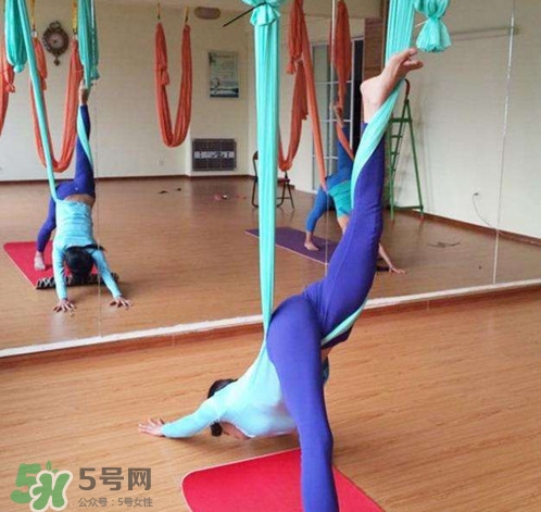 空中瑜伽誰發(fā)明的？空中瑜伽到底有哪些功效