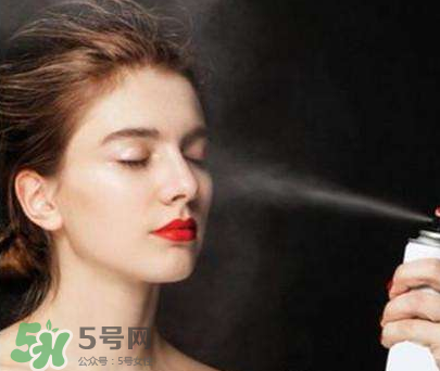 干皮用什么定妝？干皮怎么定妝?