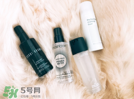涂了防曬再上散粉會(huì)搓泥嗎？防曬噴霧和散粉的先后順序 