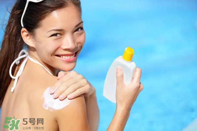 皮膚白不怕曬就不需要涂防曬？關(guān)于防曬的謠言