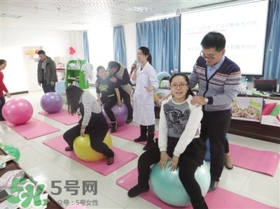 分娩球什么時候開始用？分娩球的作用