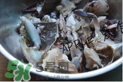 香辣蟹怎么做最好吃？香辣蟹怎么處理螃蟹？