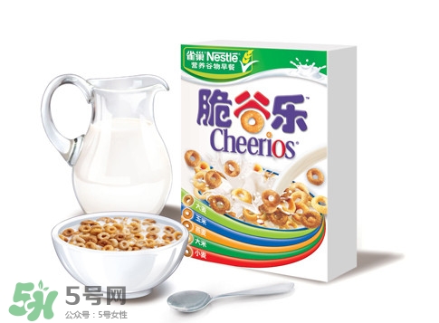 雀巢脆谷樂是膨化食品嗎？雀巢脆谷樂可以干吃嗎