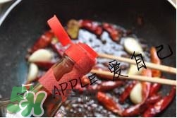 香辣蟹怎么做最好吃？香辣蟹怎么處理螃蟹？