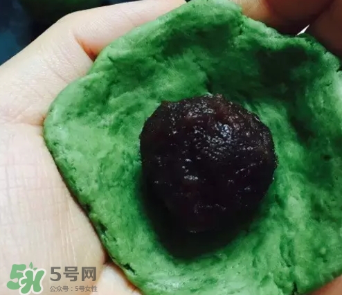 抹茶紅豆月餅好吃嗎？低熱量抹茶紅豆月餅做法