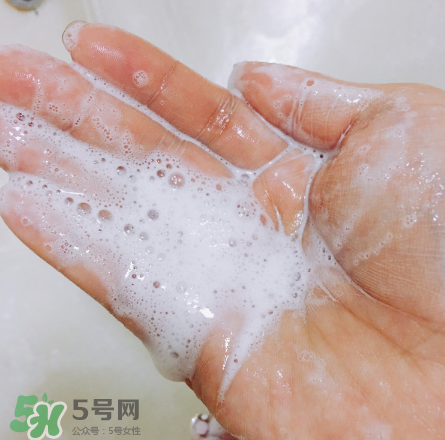 雪花秀洗面奶適合什么皮膚？