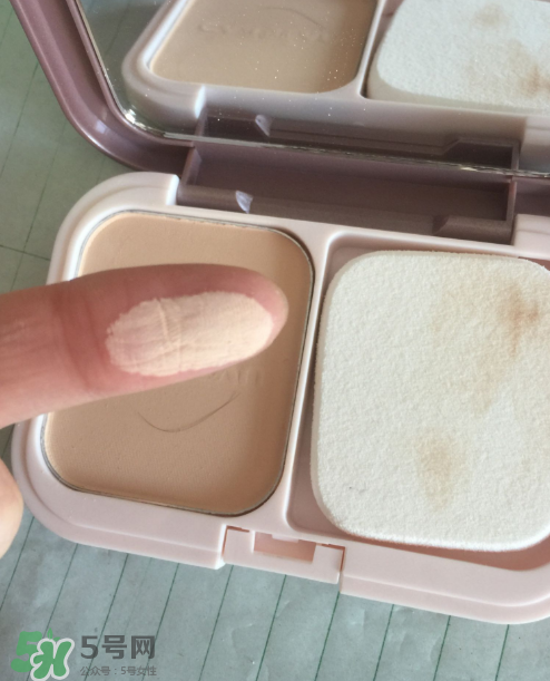卡姿蘭粉餅好用嗎？卡姿蘭粉餅怎么樣？