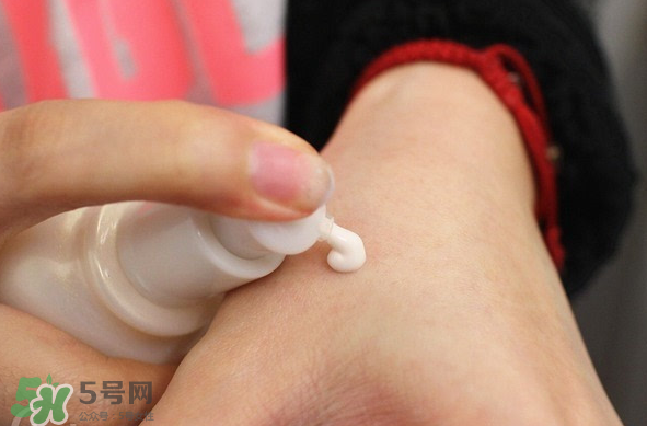 雪花秀妝前乳好用嗎？雪花秀妝前乳要卸妝嗎？