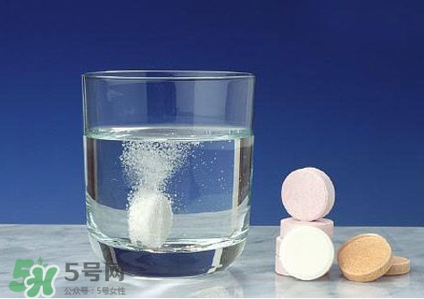 維c泡騰片一天吃多少？維c泡騰片一天喝幾次