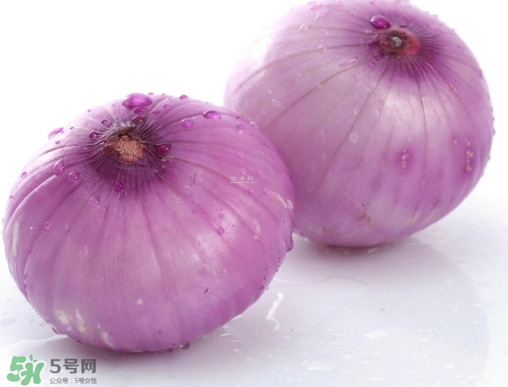 洋蔥汁能黑發(fā)嗎？洋蔥汁擦頭發(fā)能生發(fā)嗎？