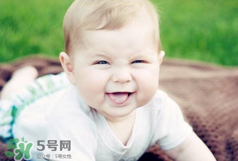膽道閉鎖是先天性的嗎？先天膽道閉鎖有什么癥狀