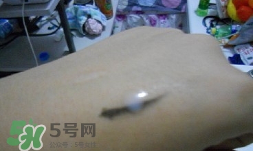 美寶蓮眼線膏暈染嗎？美寶蓮眼線膏好用嗎
