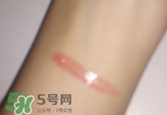 美寶蓮唇釉m500豆沙色適合黃皮嗎？