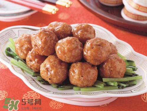 撒尿牛丸熱量高嗎？一個(gè)撒尿牛丸熱量
