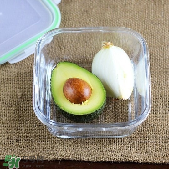 牛油果隔夜了還能吃嗎？牛油果可以冷凍保存嗎？