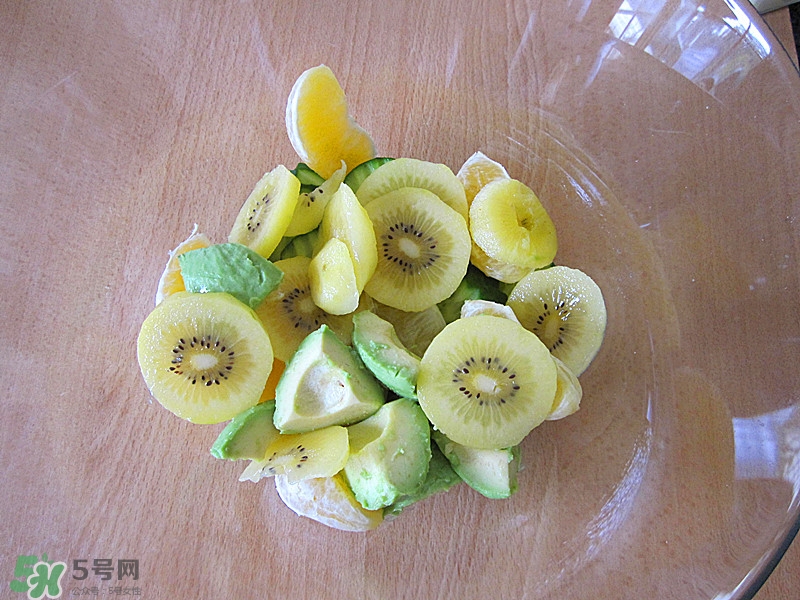 牛油果沙拉怎么做？牛油果沙拉用什么醬？